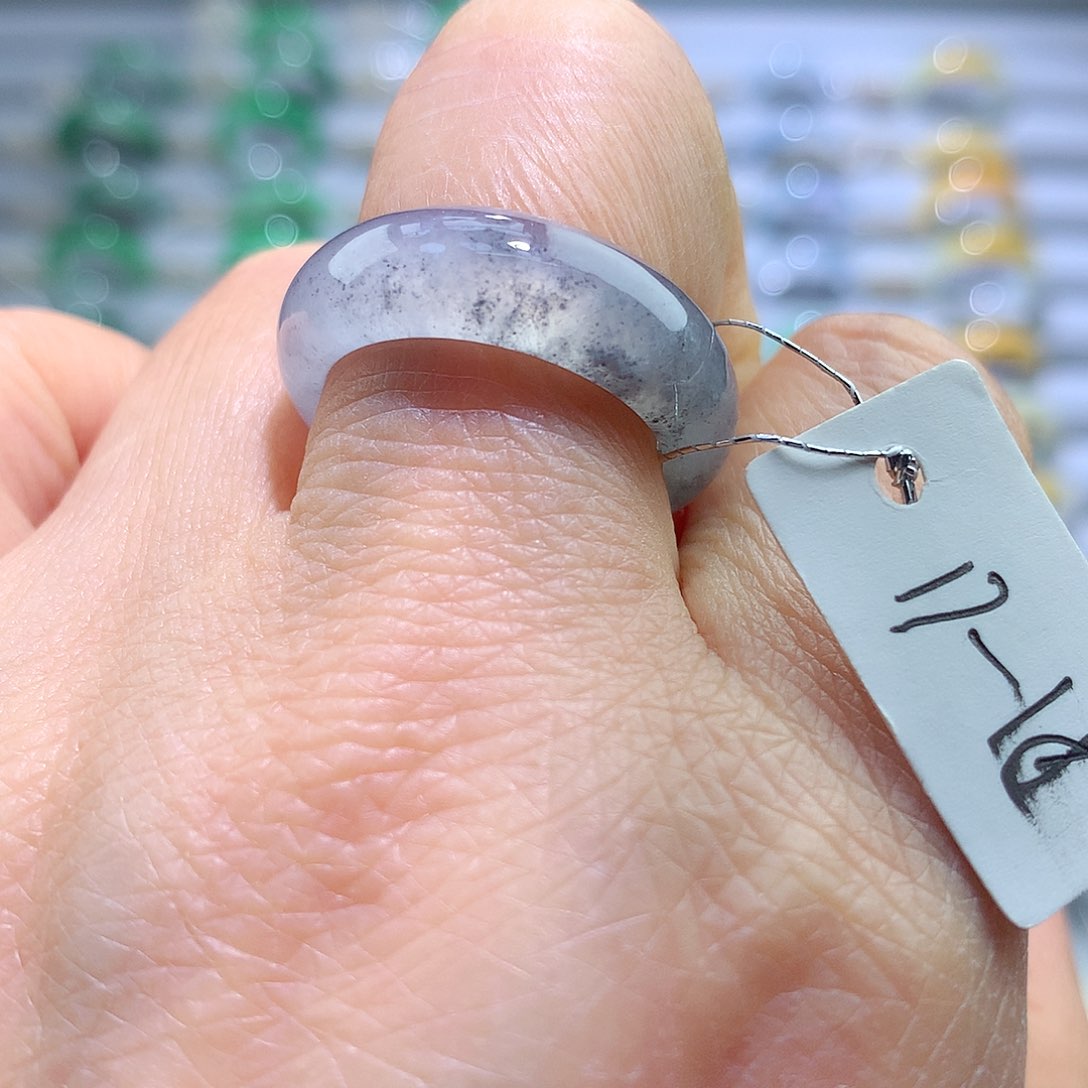 翡翠戒指未镶嵌17-18号