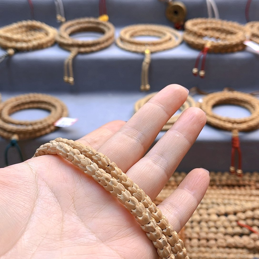 柏香籽/百香籽吊坠小*哥