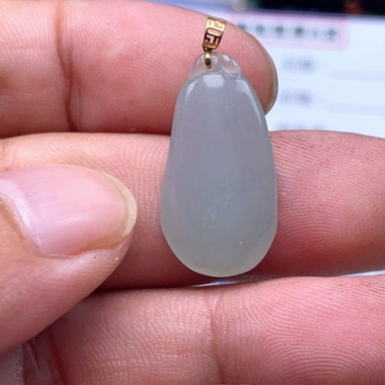 翡翠未镶嵌颈饰翡翠福瓜