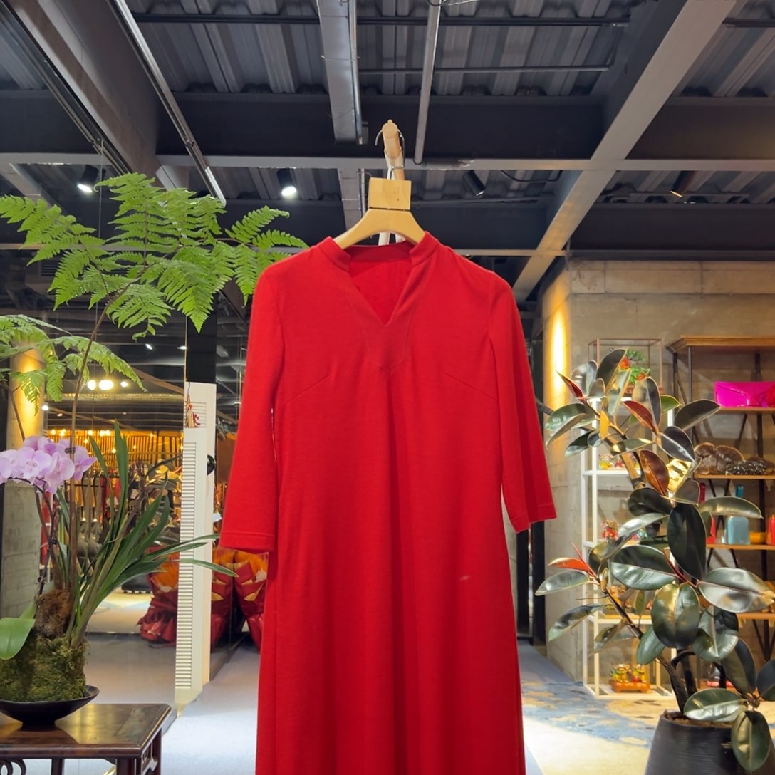 背心现货仅此一件。     