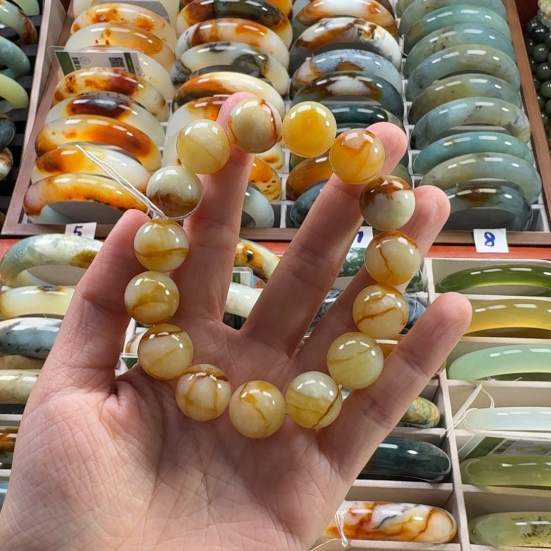 ****薇蛇纹石玉未镶嵌手镯