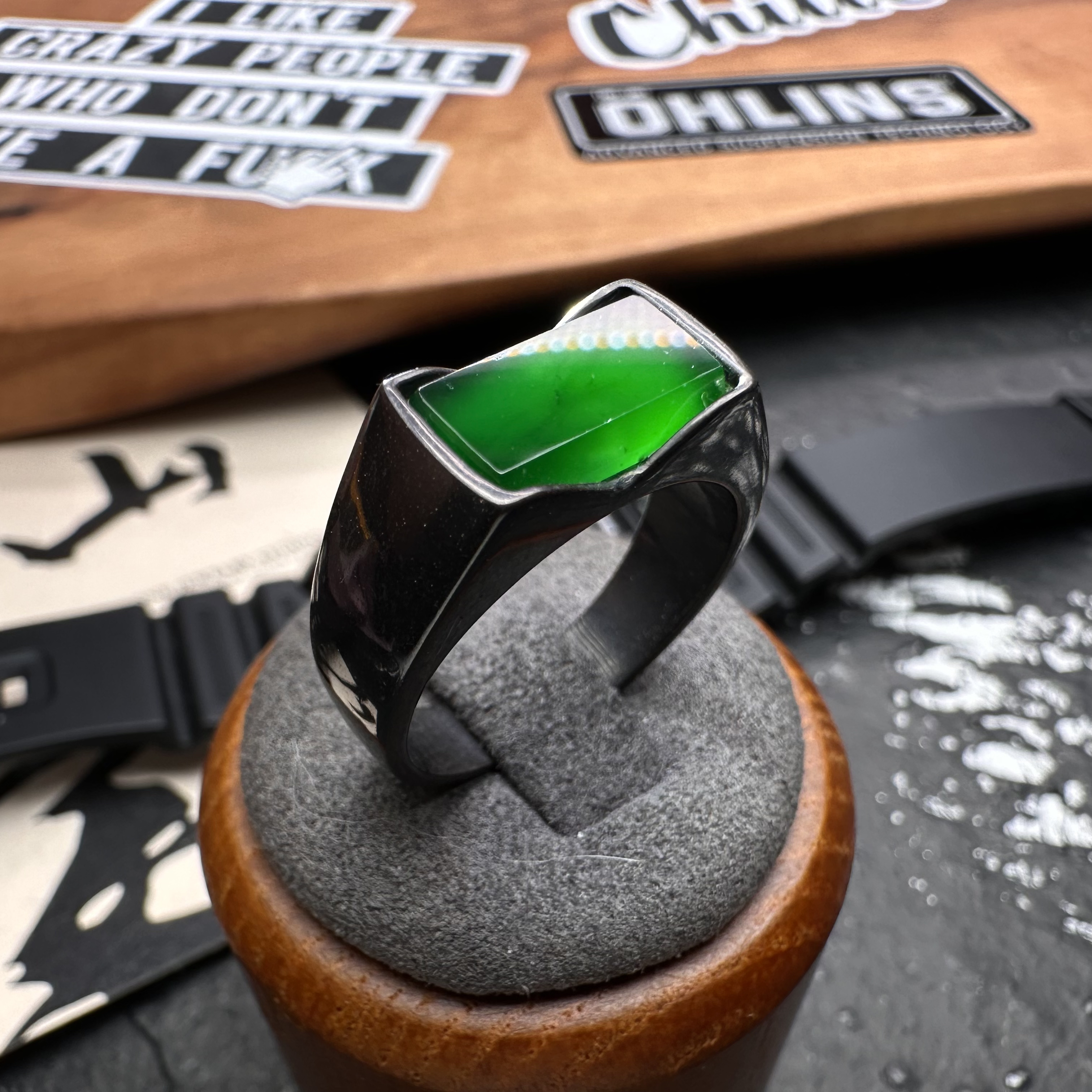 “暴君”Generals 冰绿马鞍戒指 天然缅甸翡翠 贡山商店