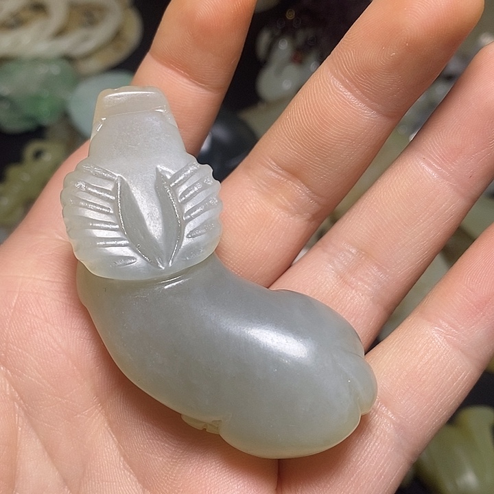 和田玉（糖玉）未镶嵌颈饰