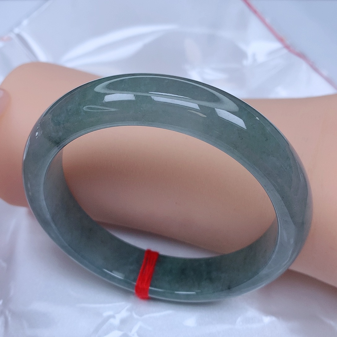 【闪购商品】未镶嵌手镯翡翠，56