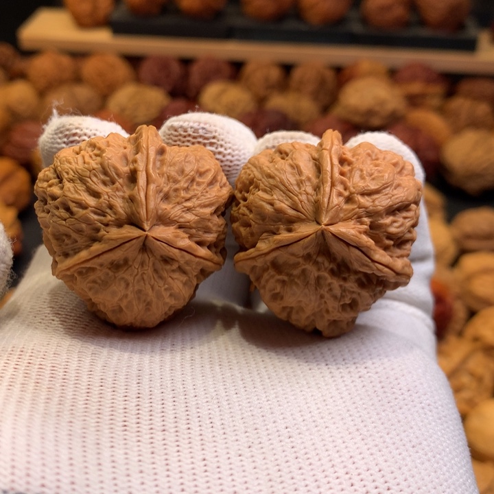 吊坠文玩核桃13………..