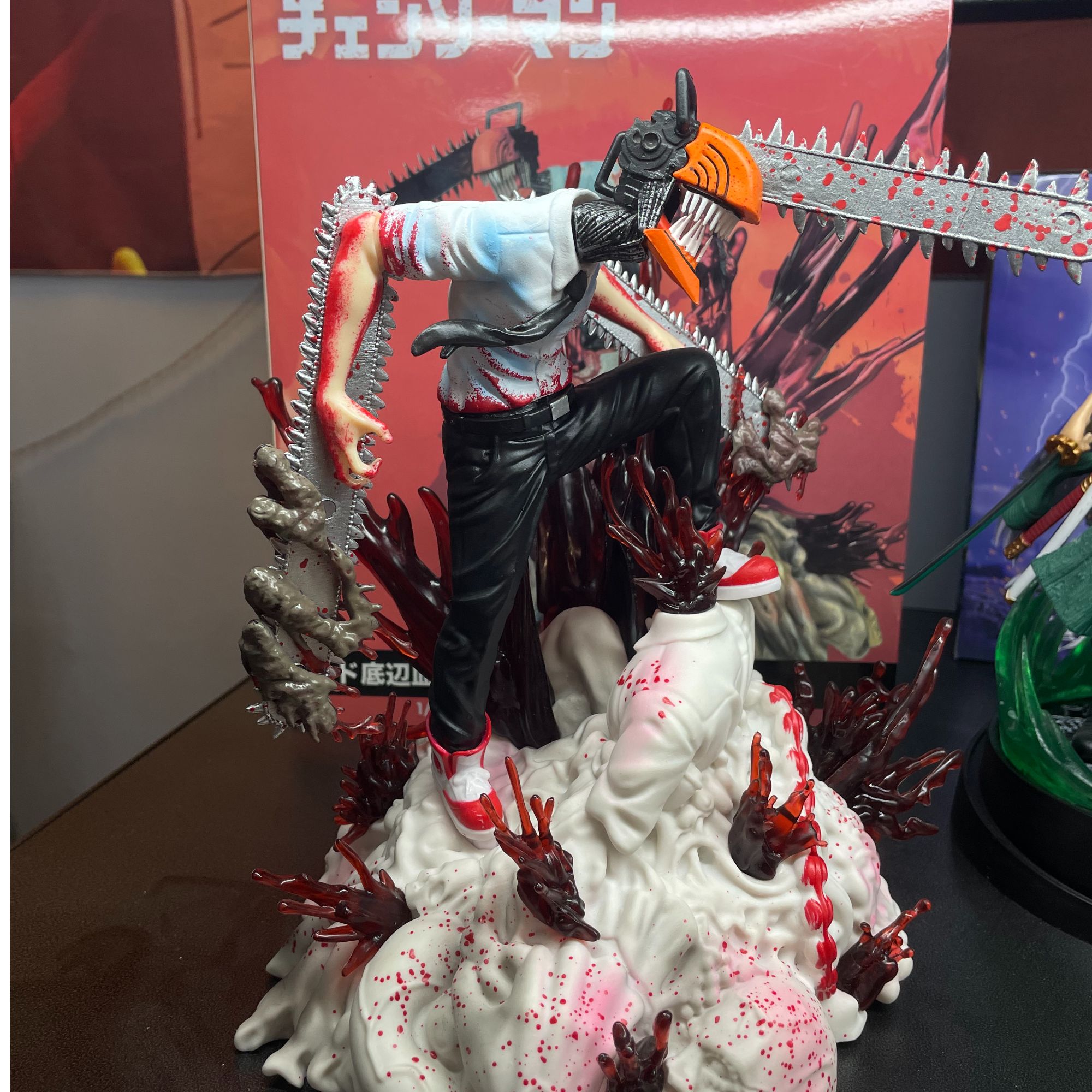 【现货】电锯人28cm手办模型摆件