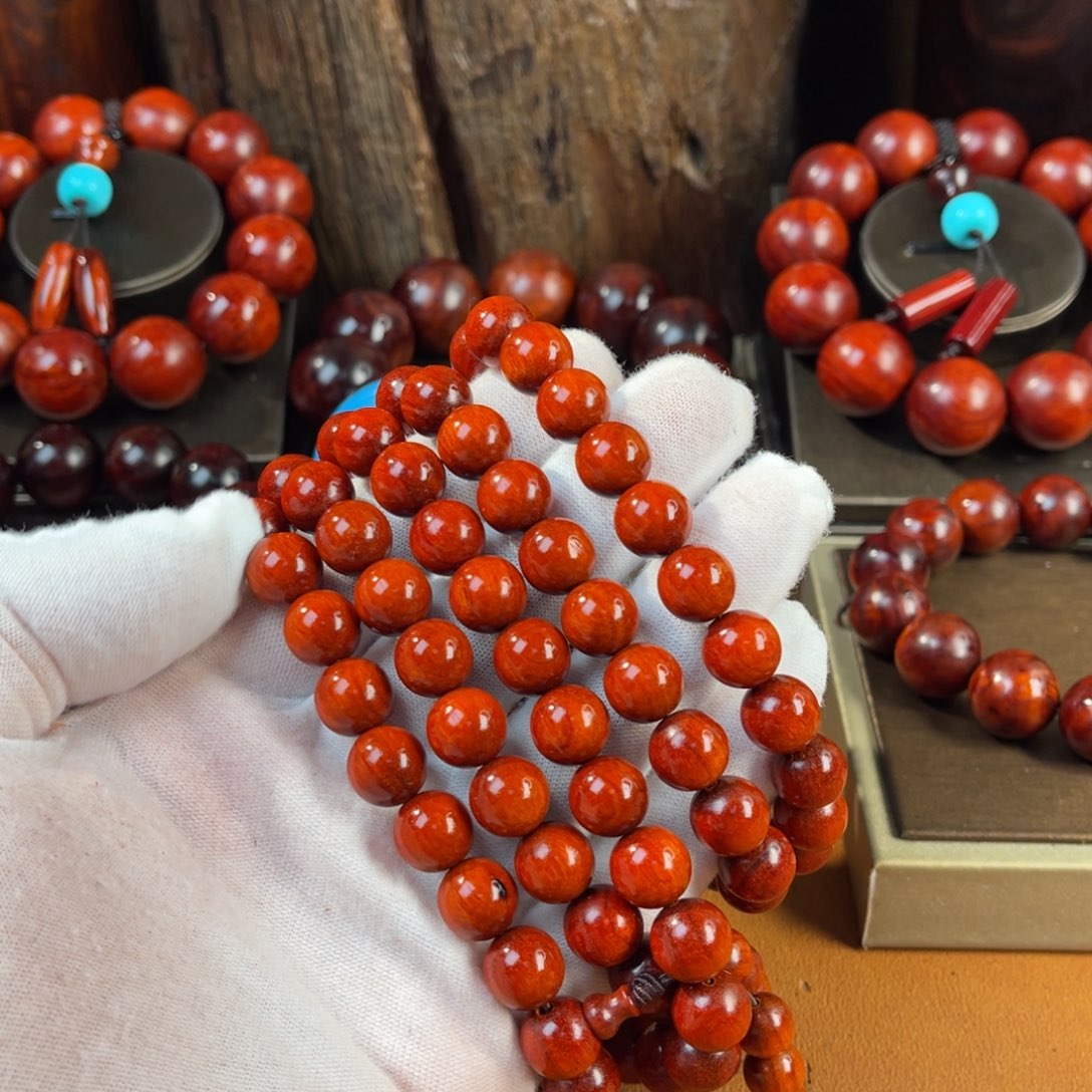 檀香紫檀（小叶紫檀）平*人