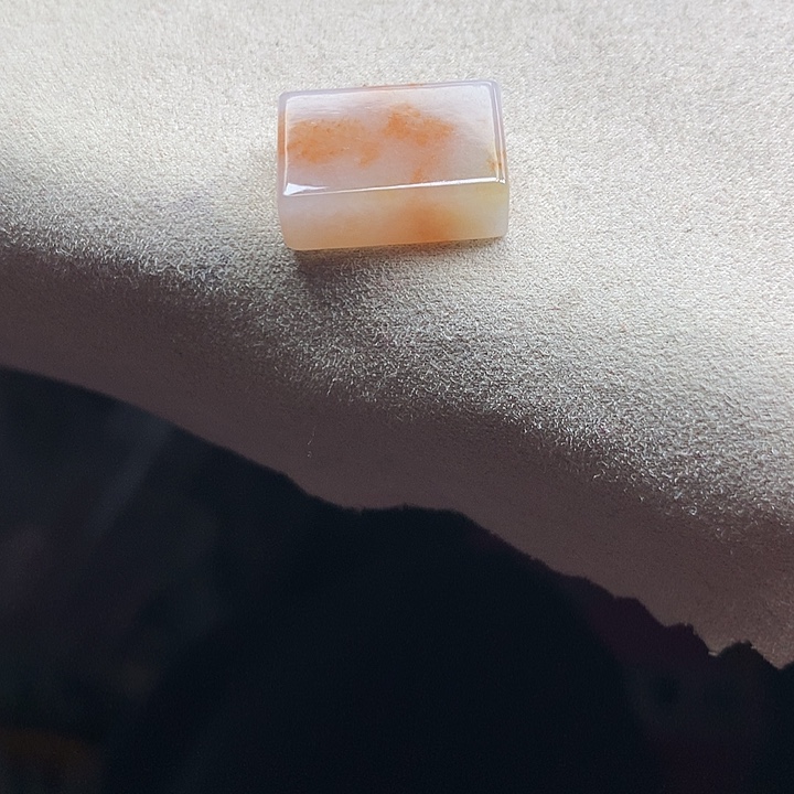 翡翠颈饰未镶嵌吊坠