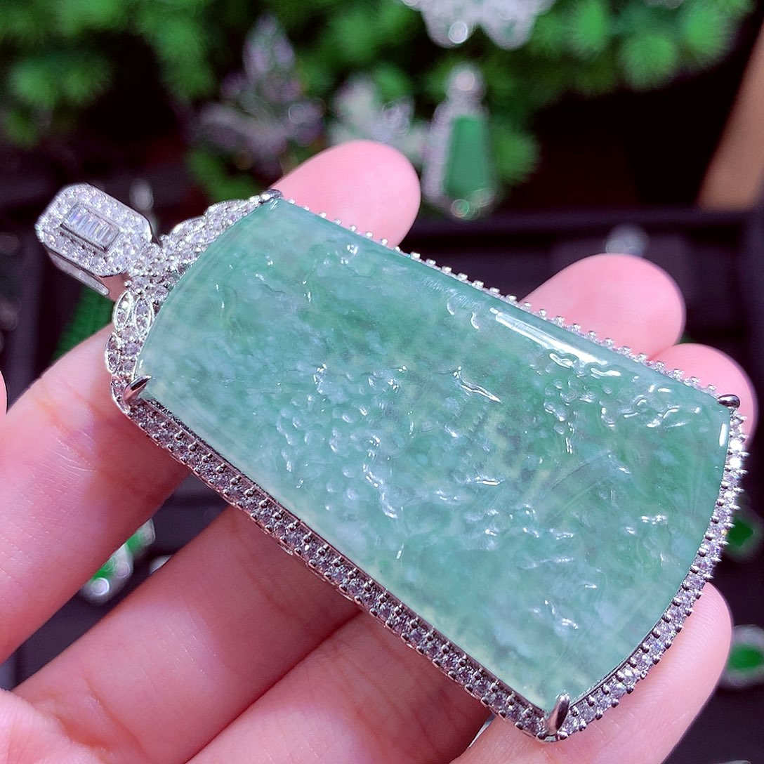 颈饰未镶嵌翡翠天然