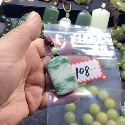 未镶嵌蛇纹石玉手链