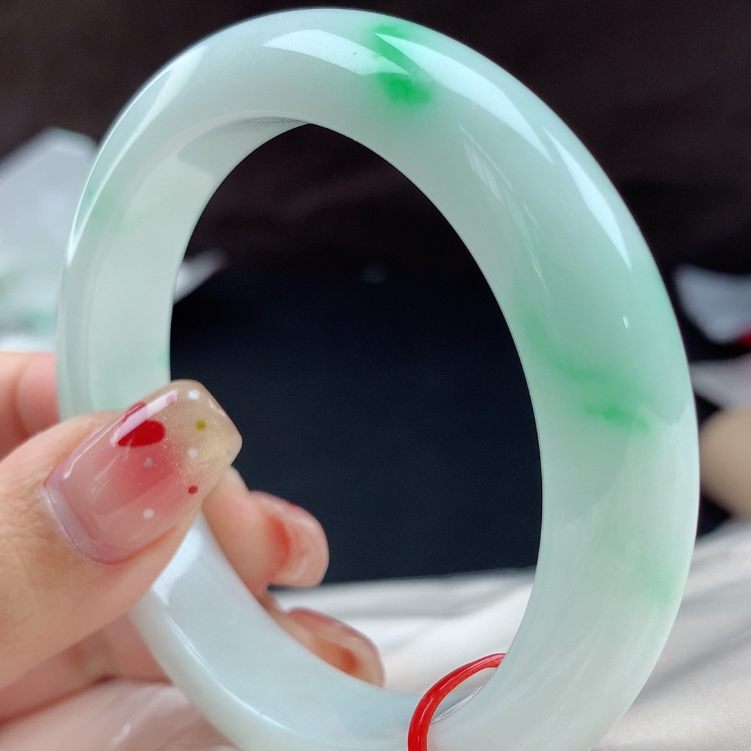 翡翠手镯未镶嵌23317，