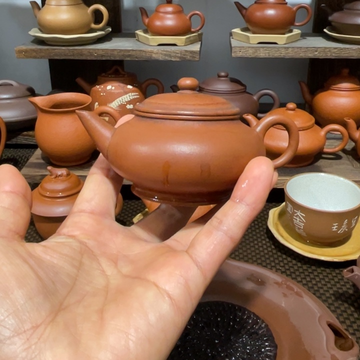郑***团紫砂茶壶这么一来　