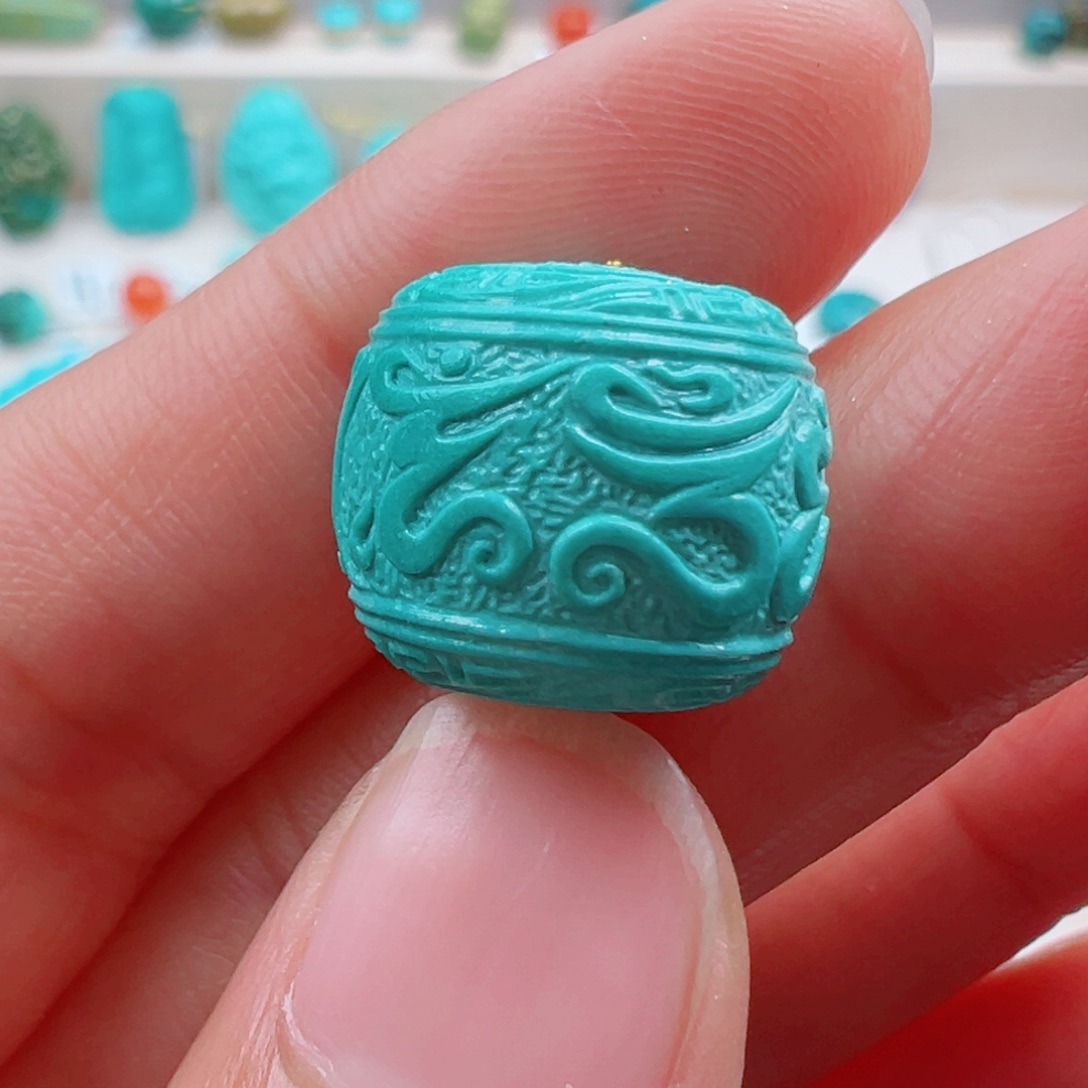 绿松石配饰未镶嵌孤*?