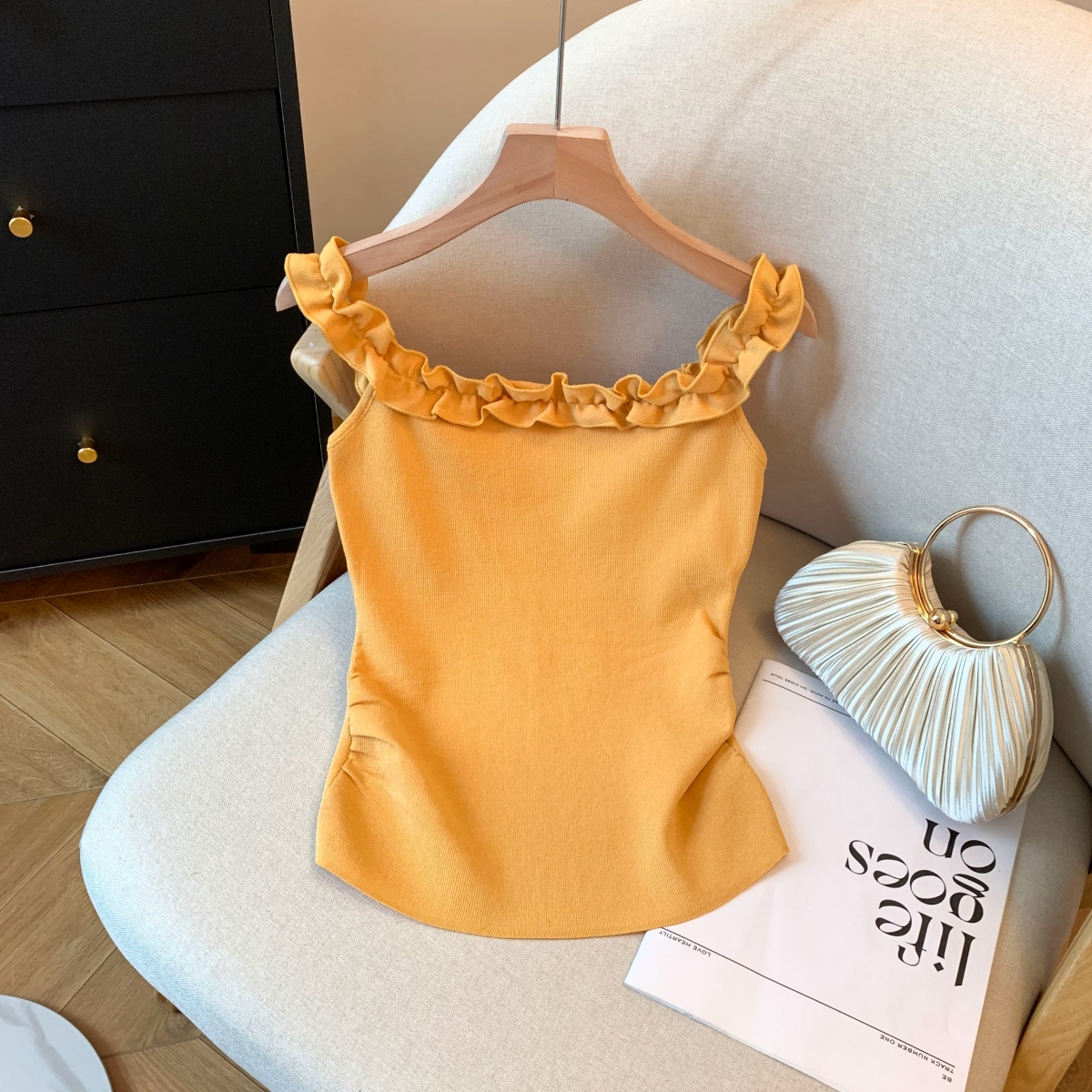 0214荷叶边红色针织短袖夏季修身露肩多巴胺背心