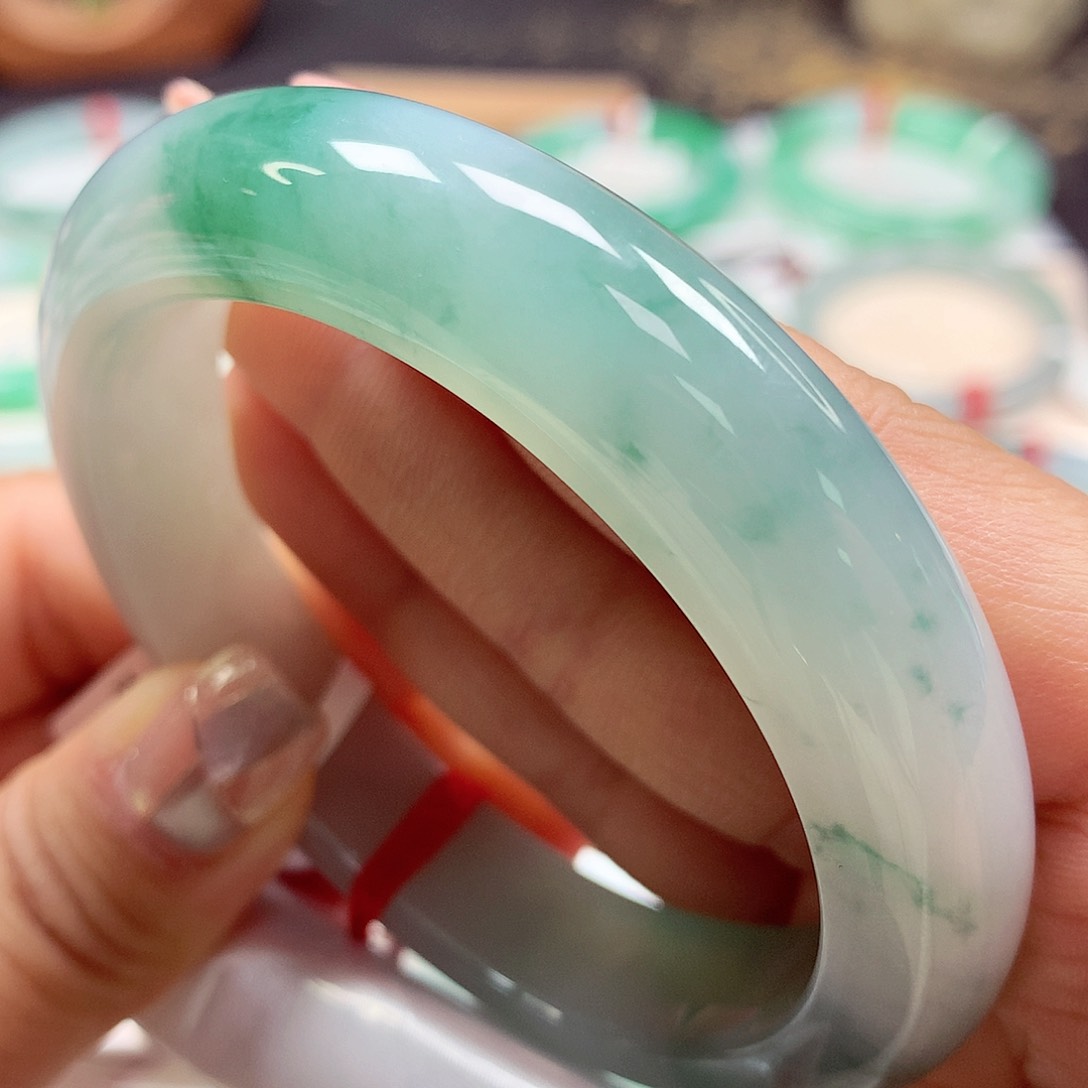 翡翠手镯未镶嵌57正10号88