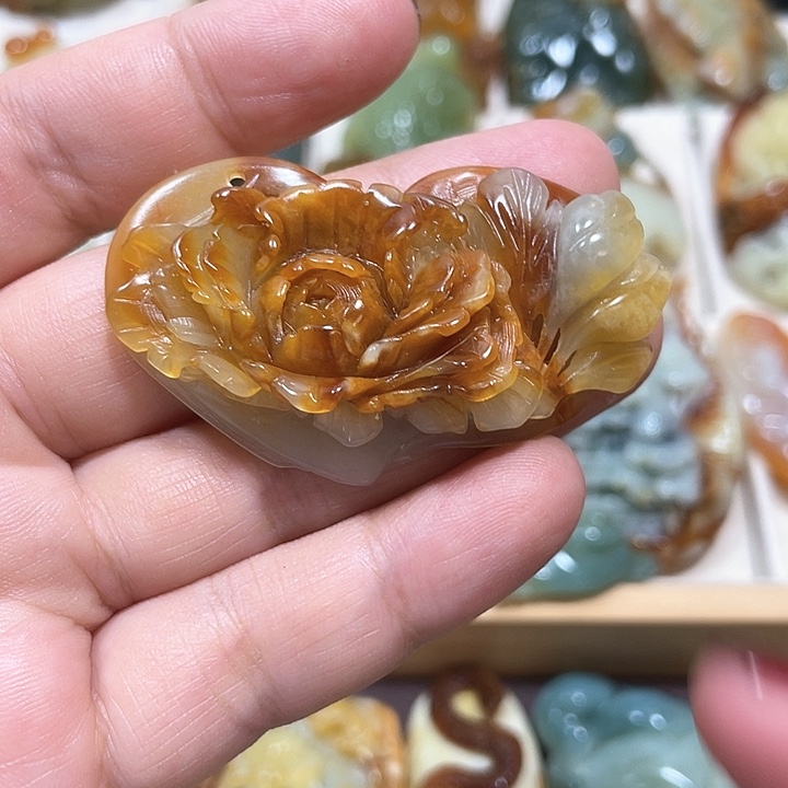 岫玉吊坠(不含链)未镶嵌