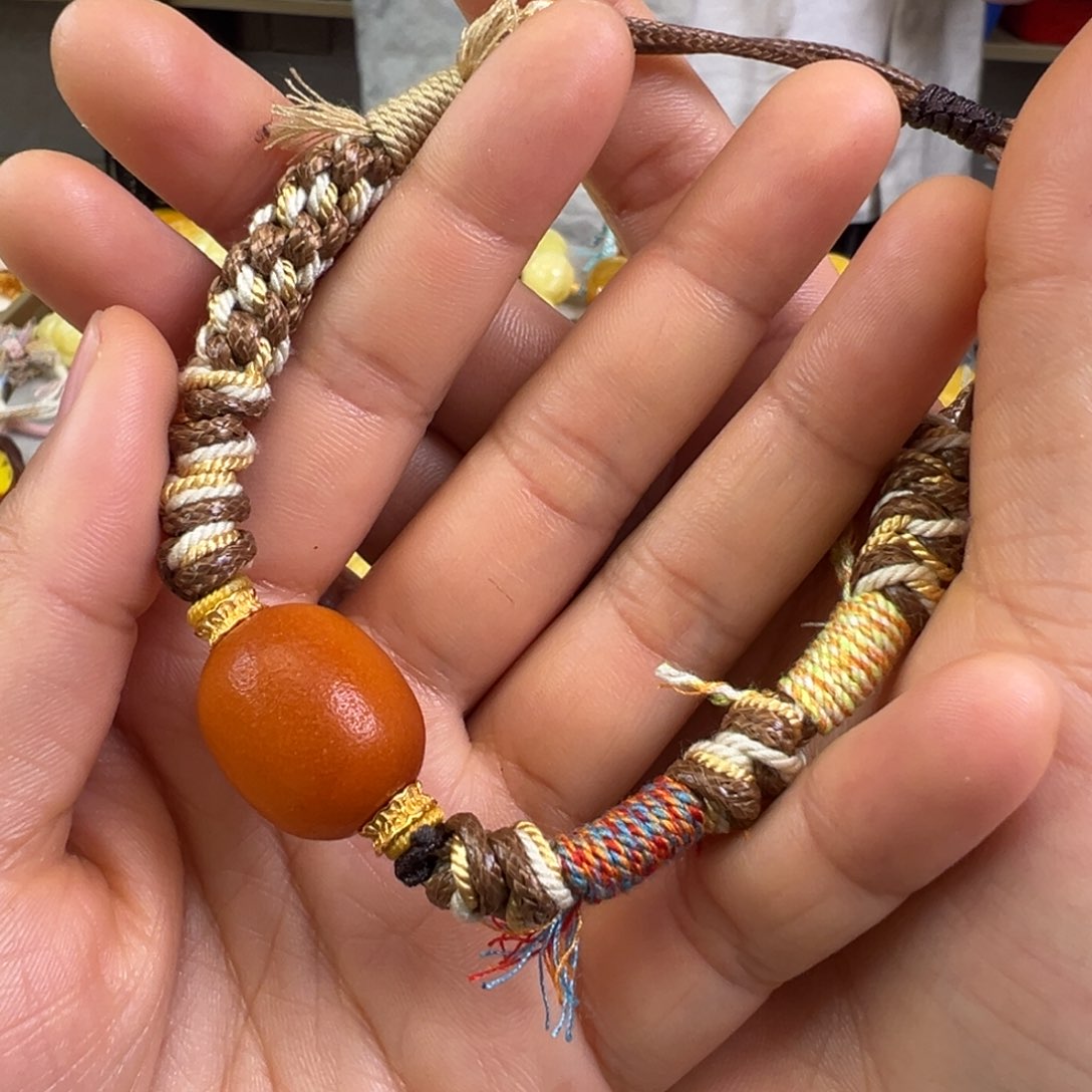 蜜蜡裸石未镶嵌蜜蜡