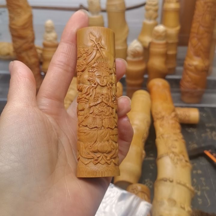 小***刘竹红皮料子浮雕度母