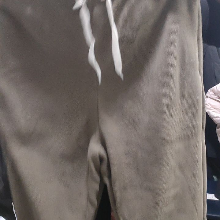 外套穿着舒服透气性