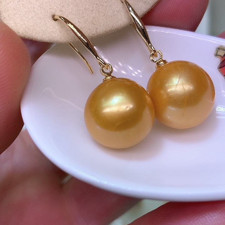 银S925镶嵌耳饰淡水珍珠