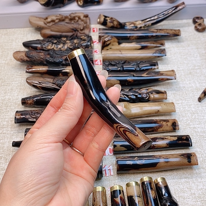 贝壳杉开**?柳木烟嘴光面