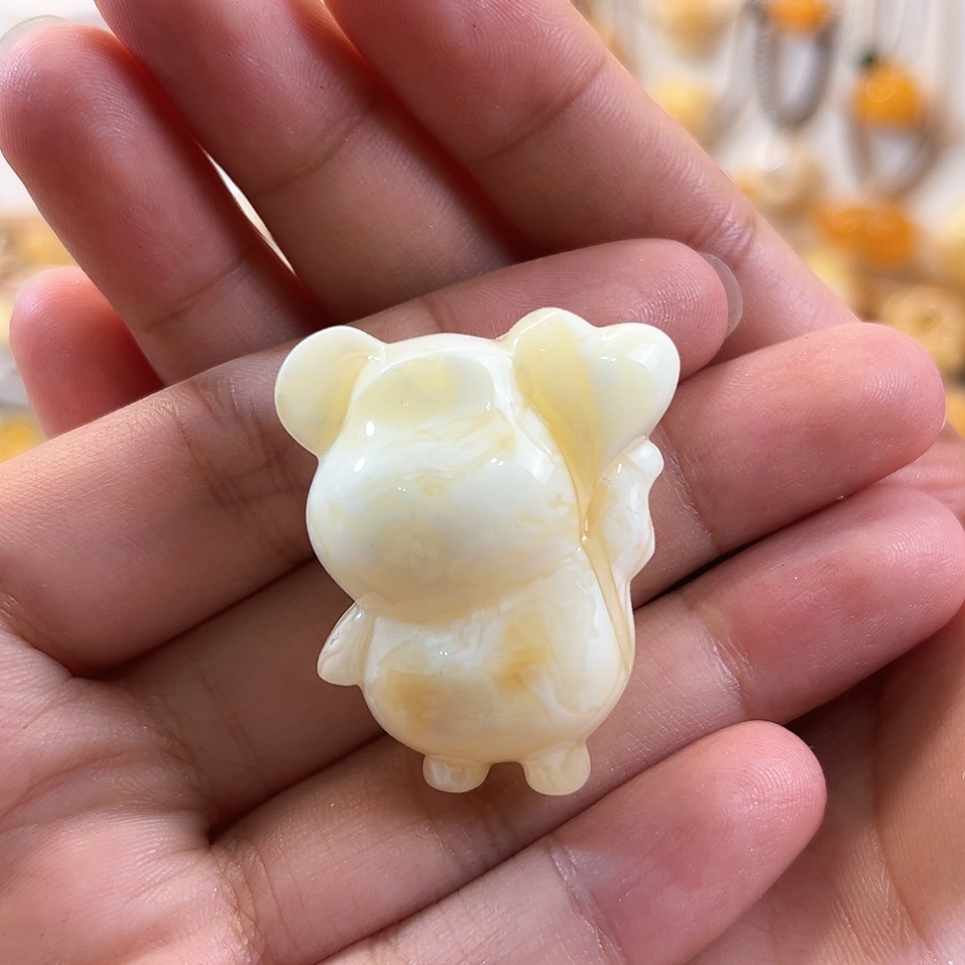 未镶嵌颈饰蜜蜡瓷白蜜蜡告白小熊时尚百搭可爱吊坠