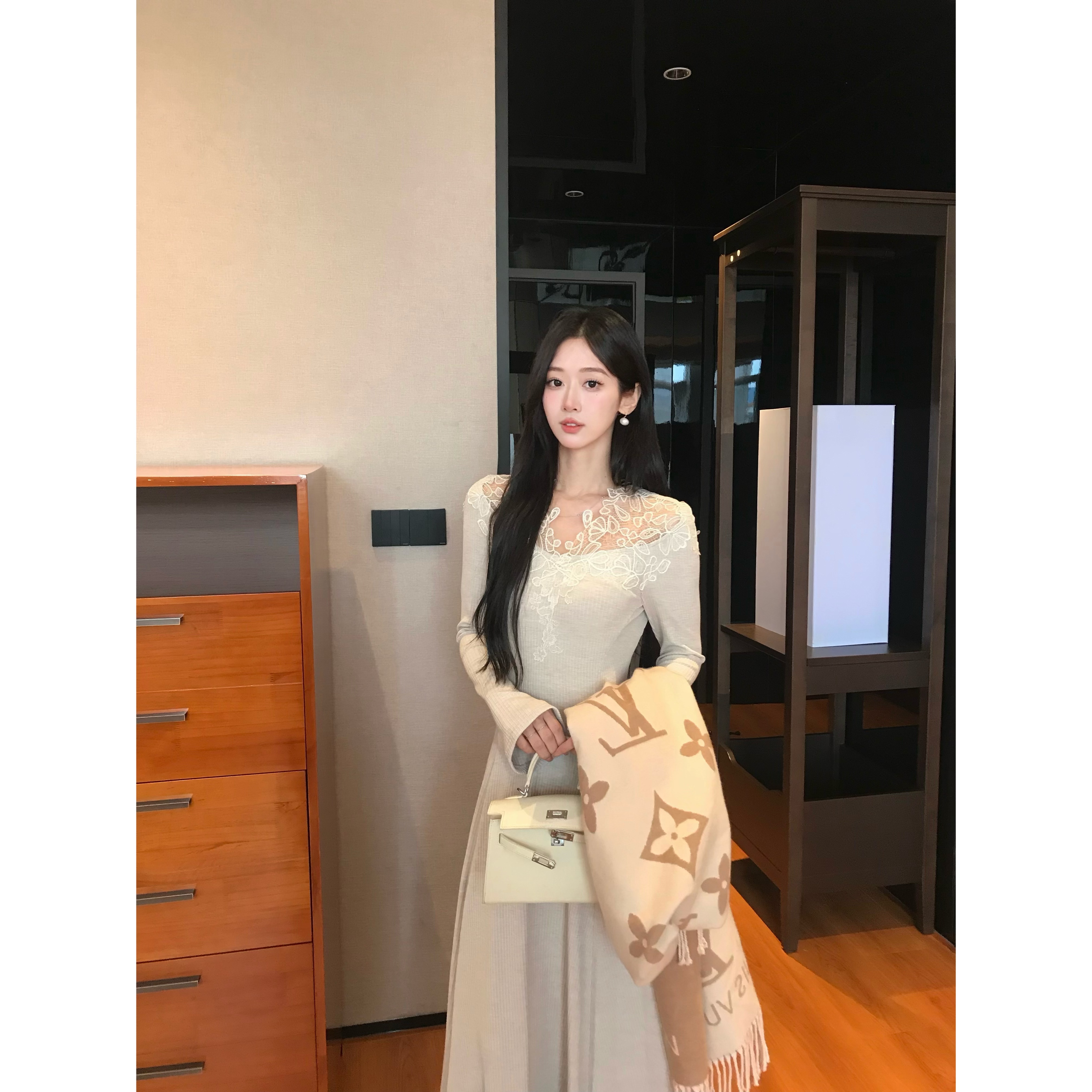 【雾都晚宴】宴会秋冬连衣裙女2025新款冬季打底内搭针织蕾丝长裙