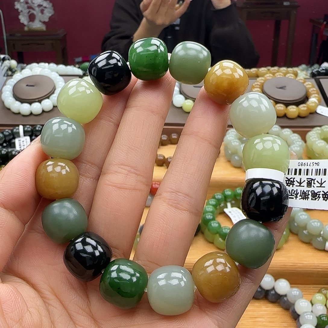 和田玉未镶嵌手链