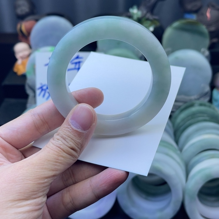 定制翡翠手镯未镶嵌