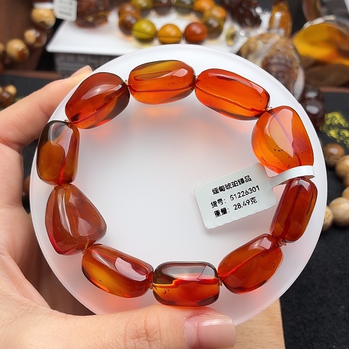 琥珀未镶嵌珠宝奇石血珀随形单圈