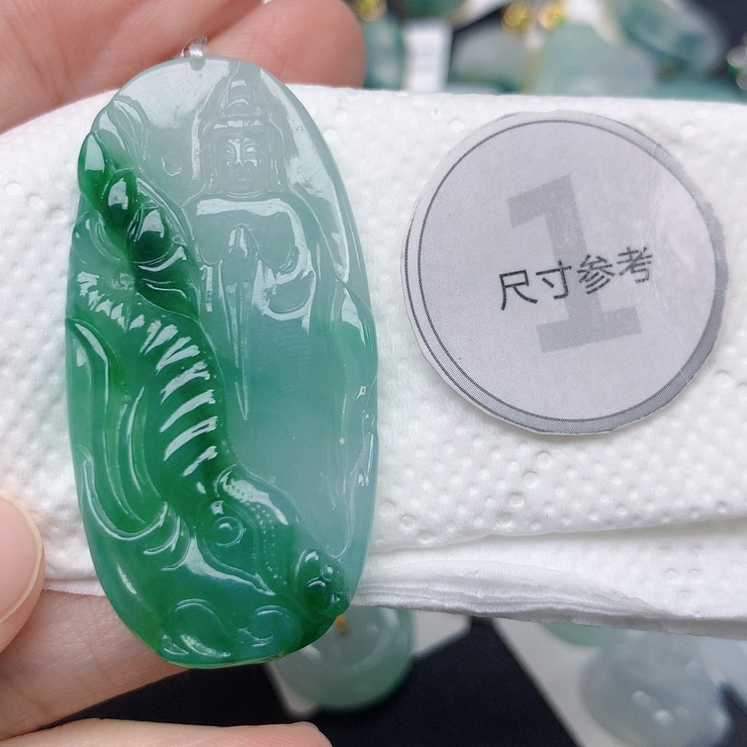 颈饰未镶嵌翡翠天然缅甸A货翡翠