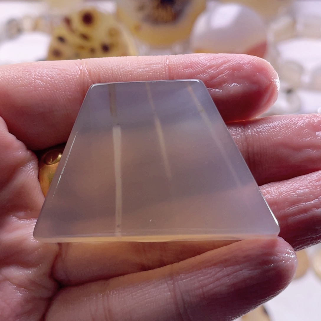 玛瑙/玉髓未镶嵌珠宝奇石