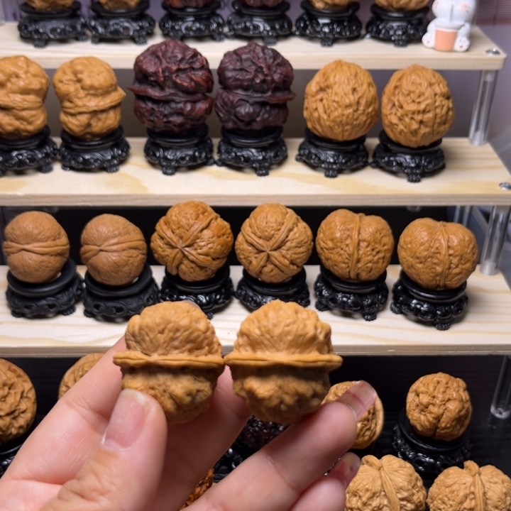 文玩核桃吊坠39w龙鳞舍利