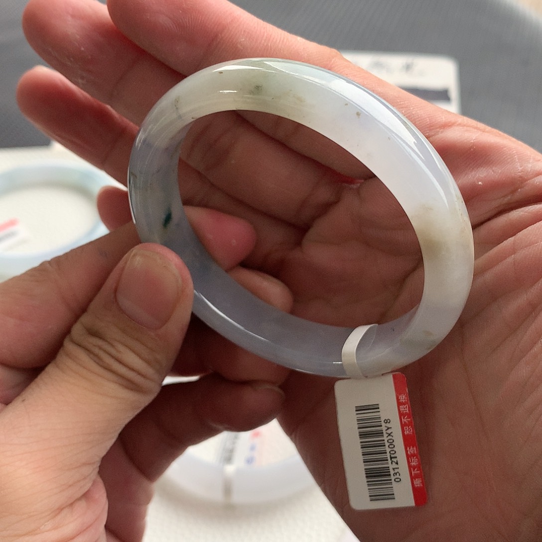 翡翠手镯未镶嵌18号 54.8贵妃