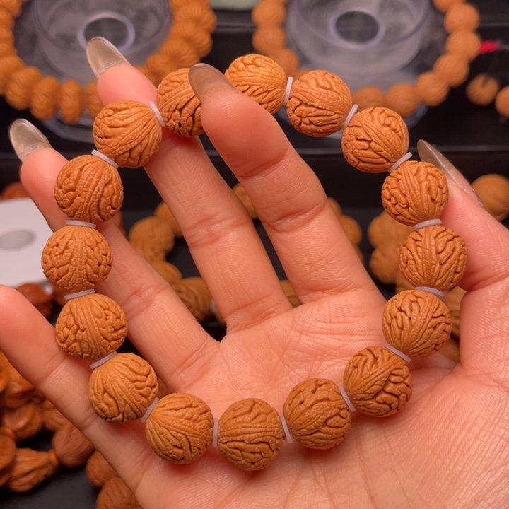 桃核手串15尺寸密纹绣球（10号链接）