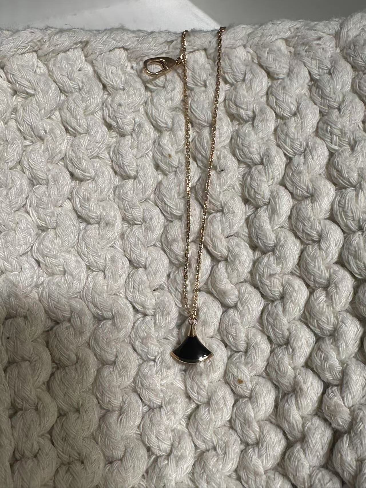 99新 BVLGARI/宝格丽 HIHI/Bvlgari宝格丽黑玛瑙18k手链/12275520