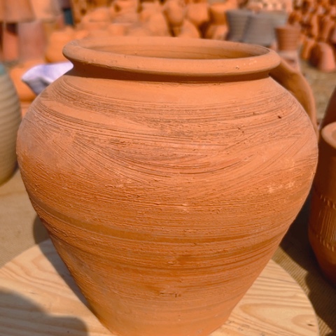 红陶口15高23微瑕