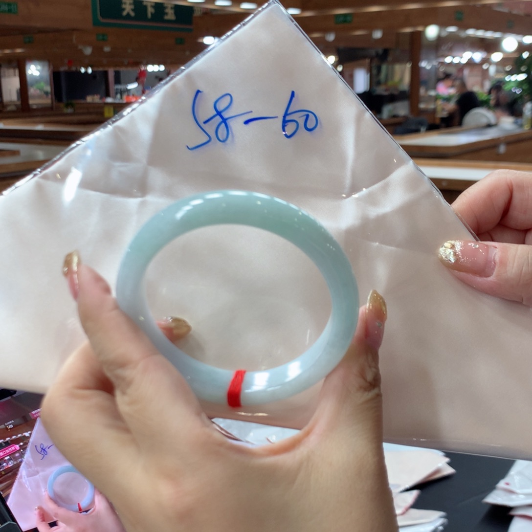 未镶嵌手镯翡翠翡翠