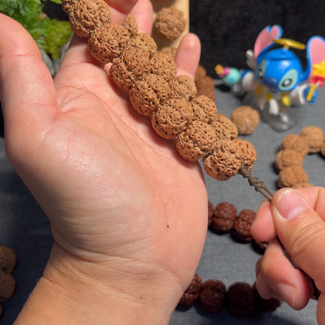 凡***尘金刚菩提手串梁梅花