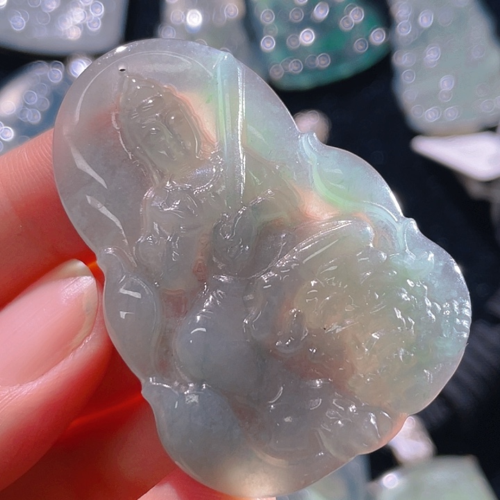 翡翠颈饰未镶嵌3，