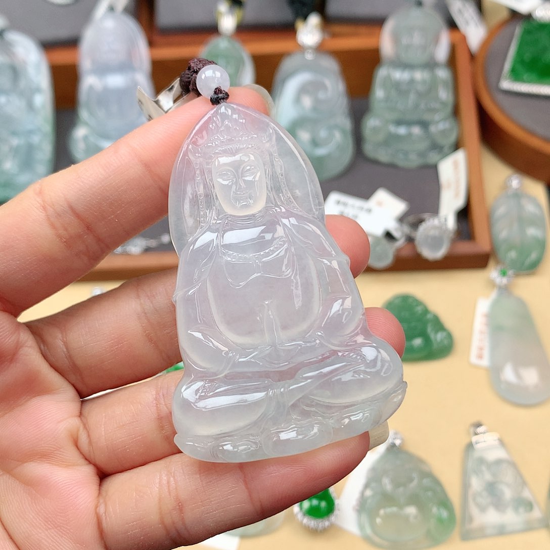 翡翠颈饰未镶嵌观音