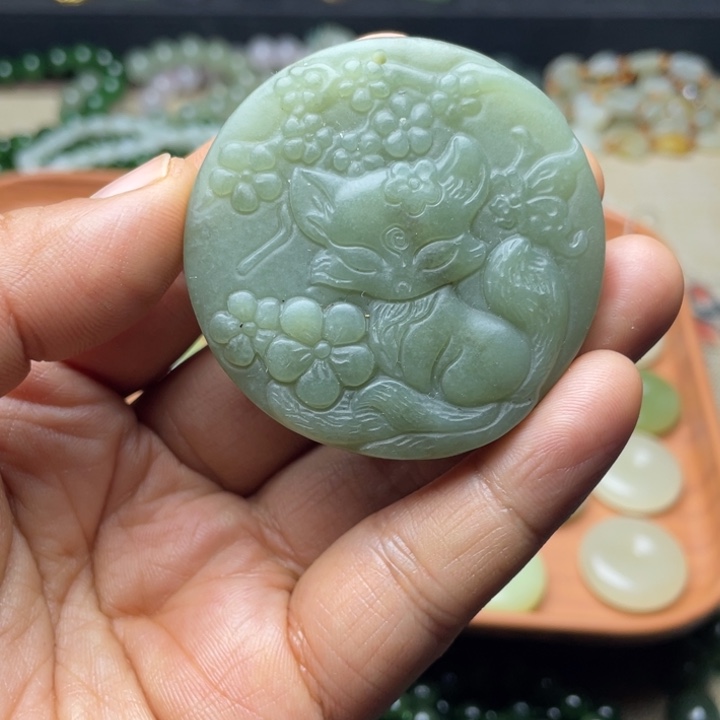 和田玉未镶嵌珠宝半成品