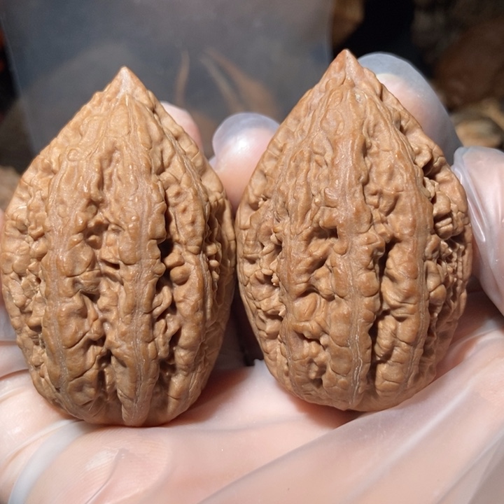 文玩核桃把件东北楸子小雪53