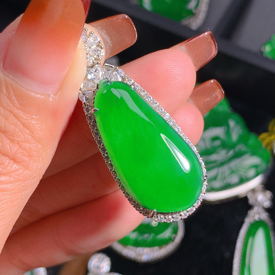 翡翠吊坠(不含链)未镶嵌