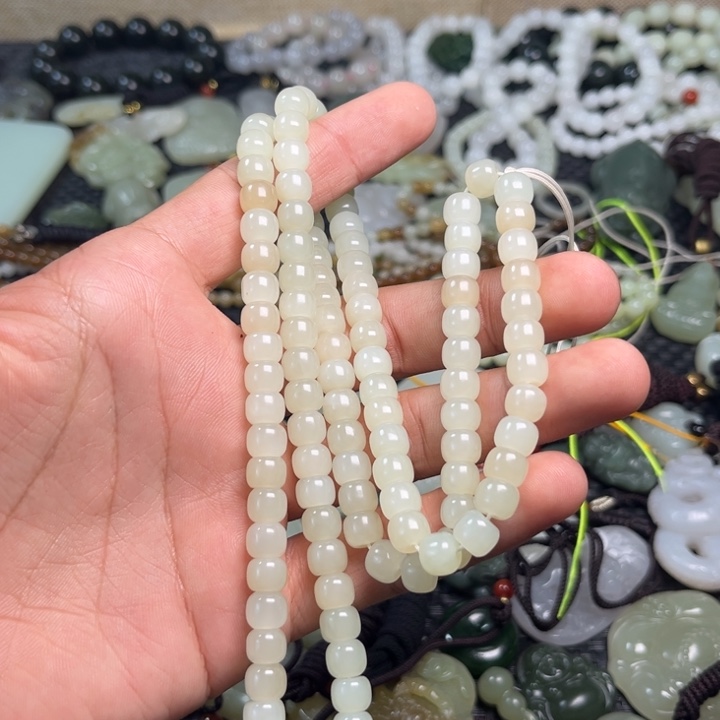 c***5和田玉未镶嵌颈饰