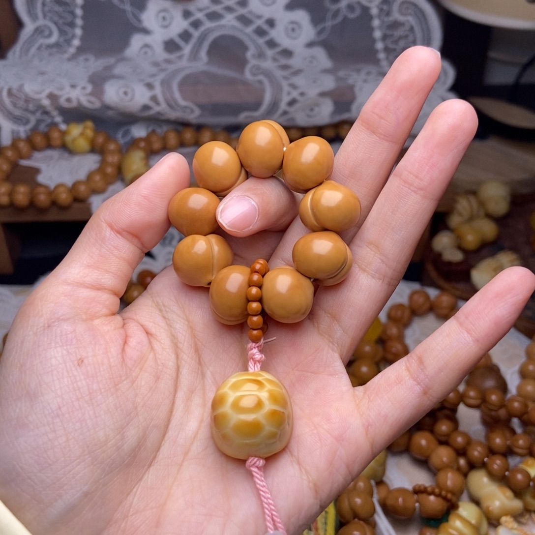 猴头核桃吊坠屁桃卡15