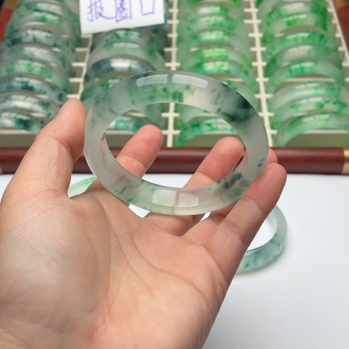 ~***~石英质玉未镶嵌手镯