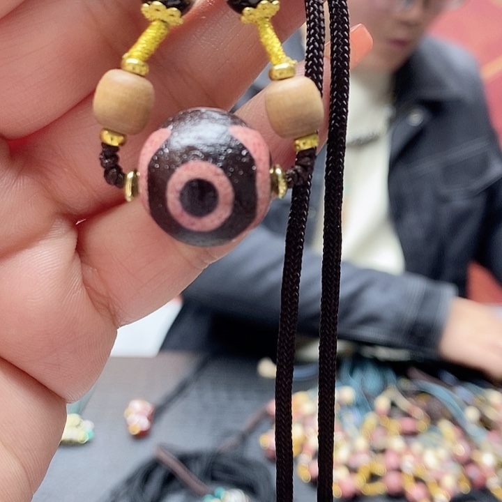 玛瑙/玉髓颈饰合金