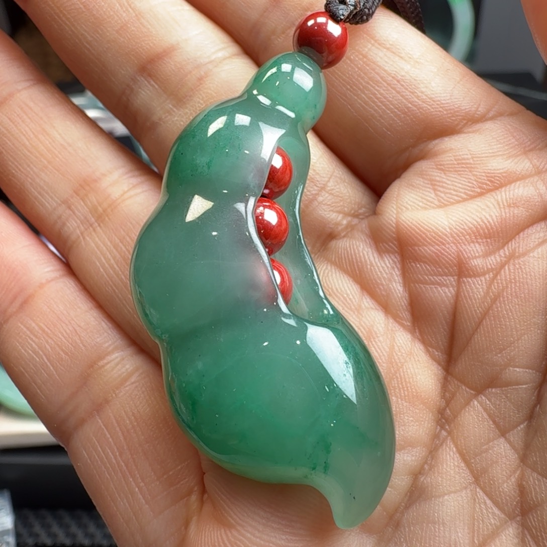 石英质玉（非洲翠）未镶嵌颈饰天然非洲翠吊坠福豆福利品