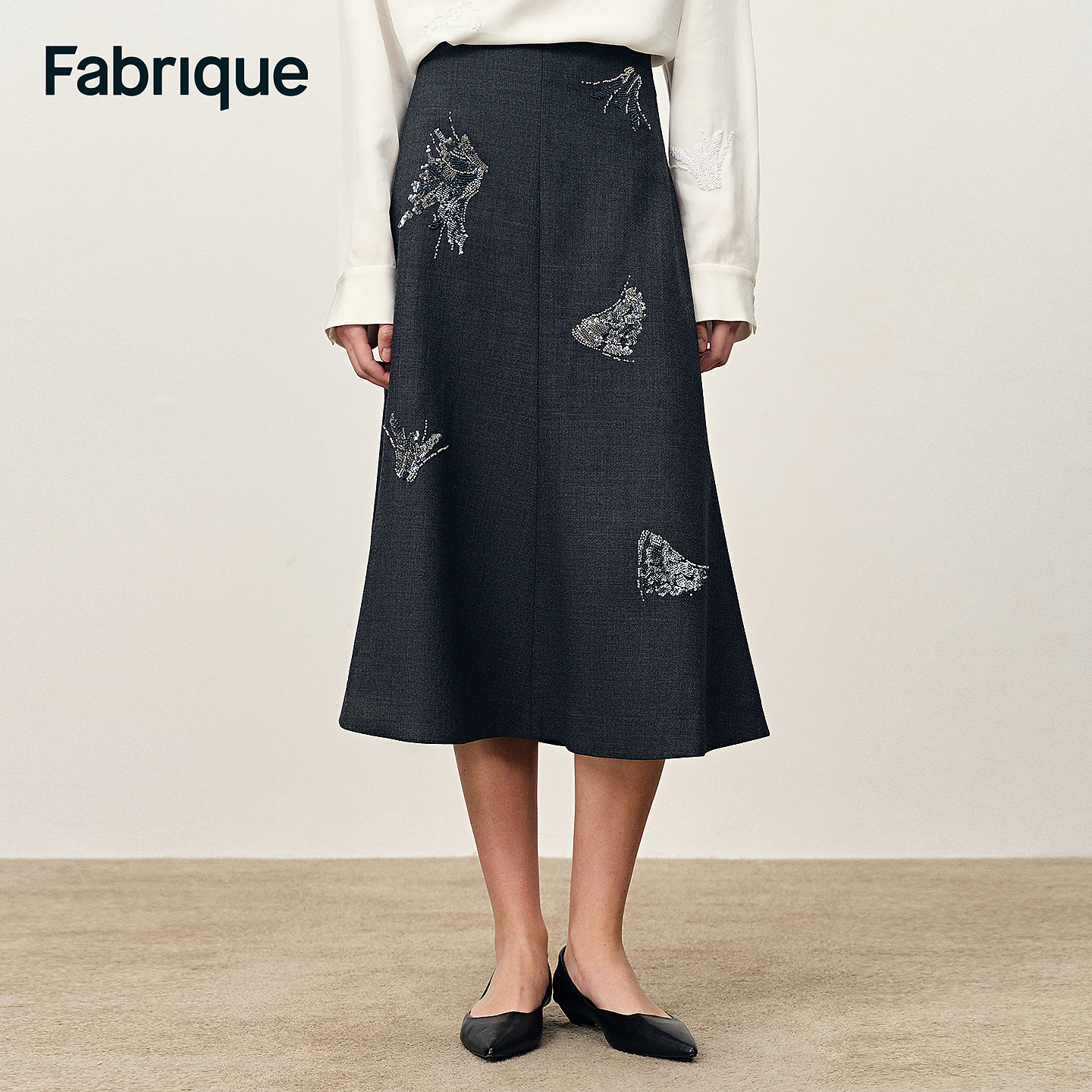 Fabrique Hannah 早春新品烟灰色法式珠绣绵羊毛复古时尚鱼尾半裙